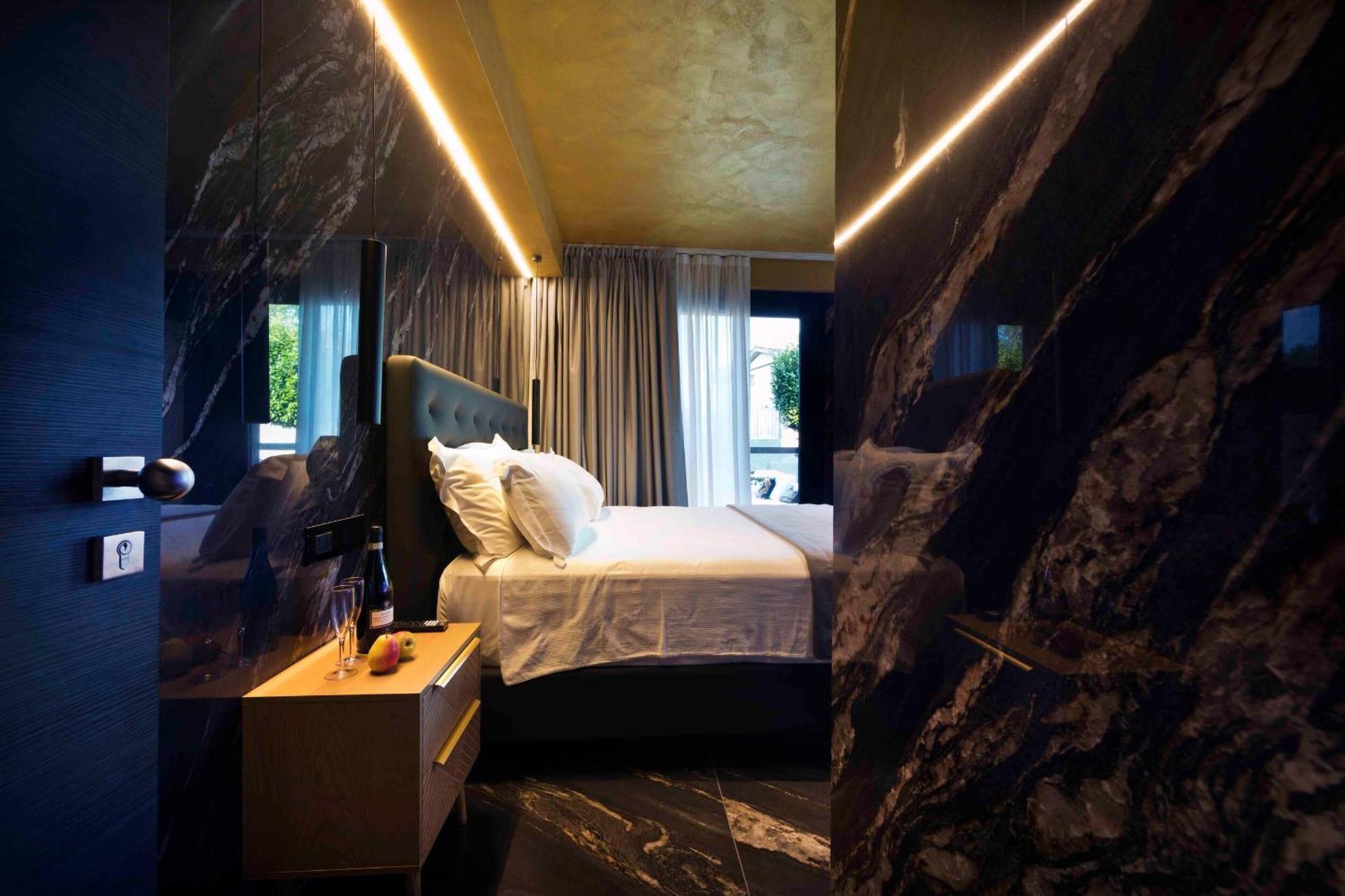 Boutique Hotel سيرمِيوني المظهر الخارجي الصورة
