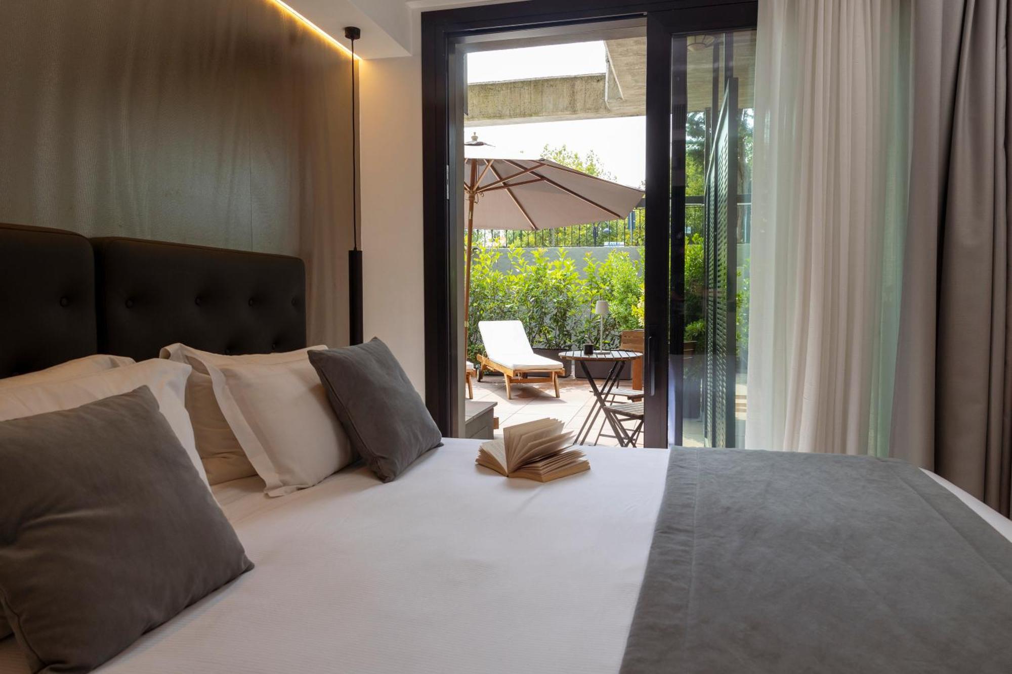 Boutique Hotel سيرمِيوني المظهر الخارجي الصورة