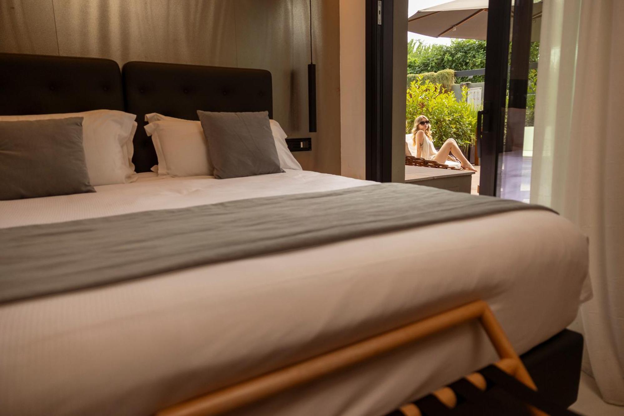 Boutique Hotel سيرمِيوني المظهر الخارجي الصورة
